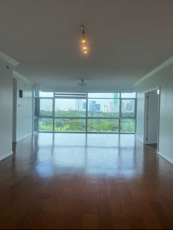 For Lease 3BR in Pacific Plaza Towers Bgc