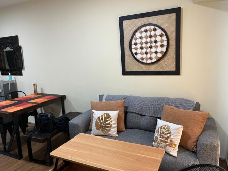 Fully Furnished 2 Bedroom with Parking in Bgc