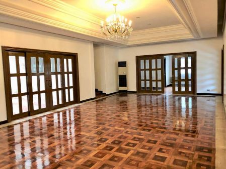 Dasmarinas Village House for Rent 6 Bedrooms