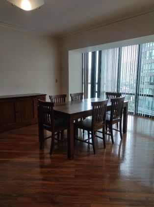 Fully Furnished 2 Bedroom Unit in Hidalgo Place 