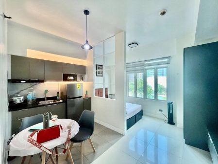 Stamford Residences Studio Unit for Rent