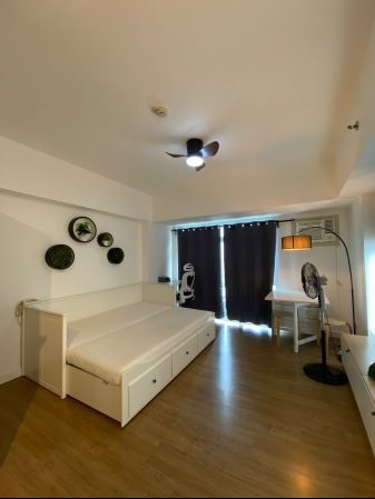 Fully Furnished Studio Unit at The Veranda for Rent