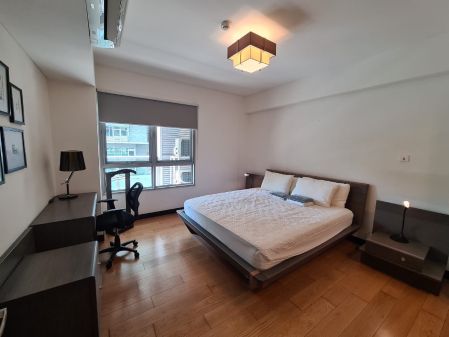 Fully Furnished 1 Bedroom Unit at One Serendra for Rent