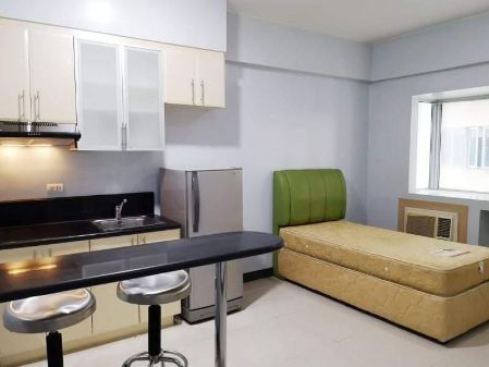 For Rent Studio Furnished Condo in Morgan Suites McKinley Hill Ta
