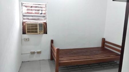 Budget Friendly Studio near Taft with Own TB and Aircon