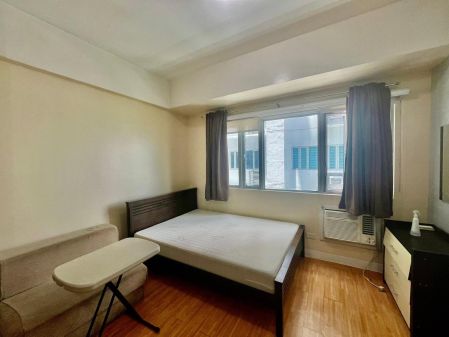 Fully Furnished Studio Unit at Morgan Residences for Rent