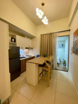 1 Bedroom Furnished for Rent in the Vantage at Kapitolyo