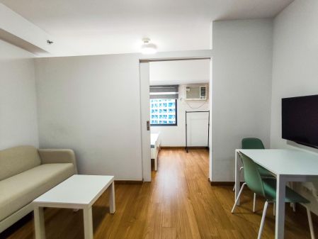 For Rent Brand New Fully Furnished 1BR at The Rise Makati 48th
