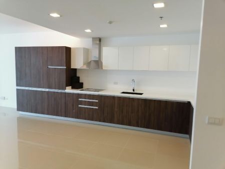 2BR at East Gallery Place