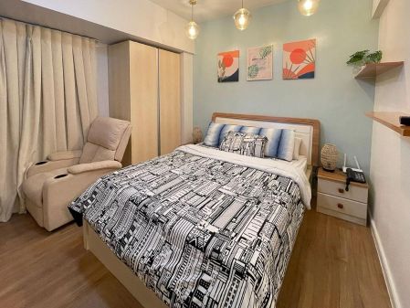 High Floor Furnished Studio for Rent at Solinea Tower 1 Cebu