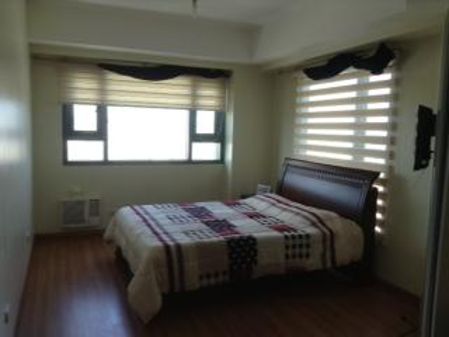 For Lease Loft Type 3BR Fully Furnished McKinley Park Residences