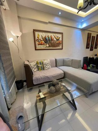 2BR Condo for Rent in Newport City Pasay Montecito Residential