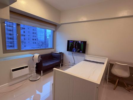 Fully Furnished Studio Unit at Eton Tower Makati for Rent