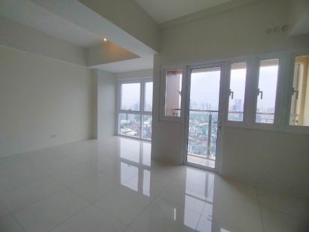 Makati Skyline View Affordable and Spacious 3 Bedroom Unit