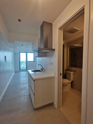 AZURENORTH24XXB Studio for Rent in Azure North Pampanga