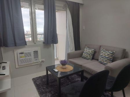 Fully Furnished 1 Bedroom Unit in Times Square West BGC