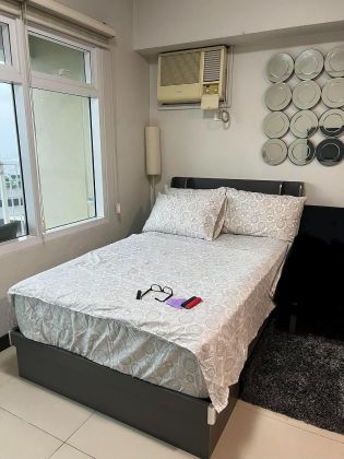 Fully Furnished Studio Unit at Aston Two Serendra
