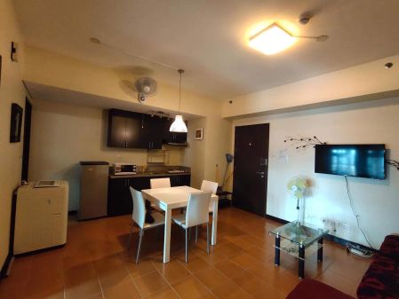 Fully Furnished 2BR for Rent in San Lorenzo Place Makati
