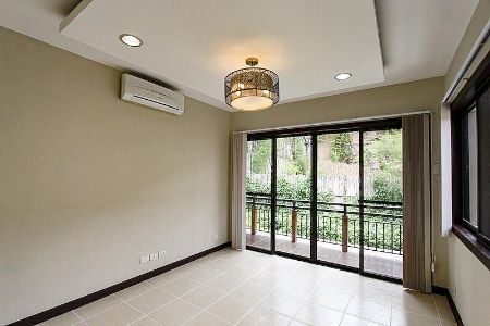 4BR House with Pool for Rent in Paseo Elizabeth Maria Luisa