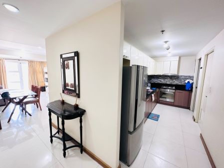 Fully Furnished 2 Bedroom with Balcony for Rent in Venice