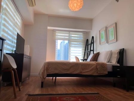 For Rent 3 Bedroom Unit in Two Serendra