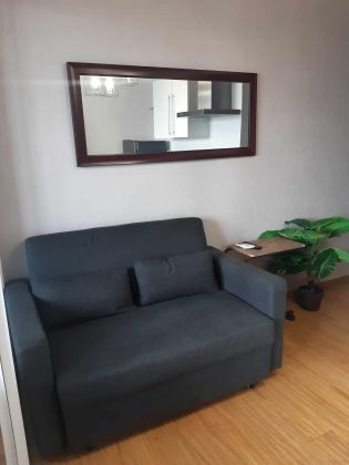 For Rent Fully Furnished 1BR Unit with Balcony in Acqua