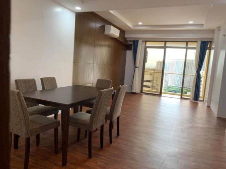 Paseo Parkview Suites 2 Bedroom Furnished for Rent in Makati 