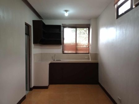 Studio Unit for Rent near BGC
