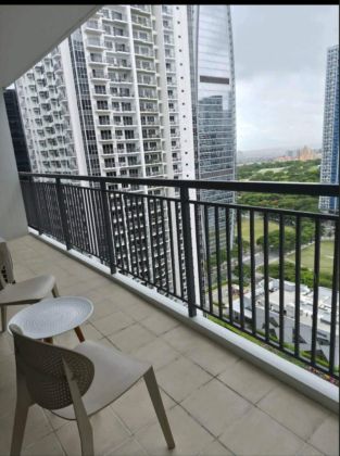 Fully Furnished 1 Bedroom big cut with balcony at Verve Residence
