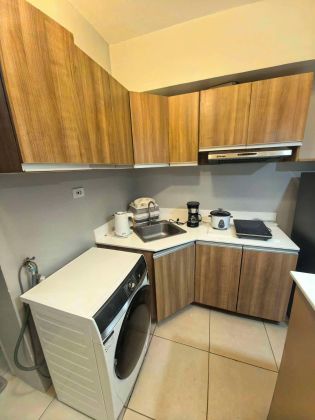 Arca South Taguig Studio Unit for Rent