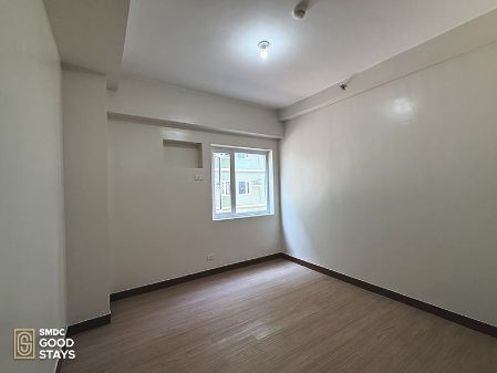 Unfurnished Studio Unit at Trees Residences for Rent