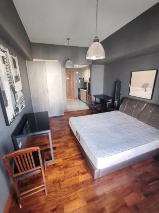 Furnished Studio with Balcony in Mosaic Makati