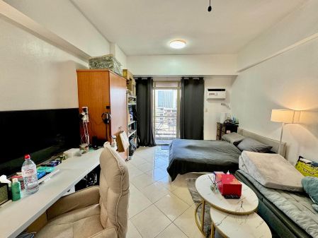 Paseo Parkview Suites Studio with Balcony for Rent