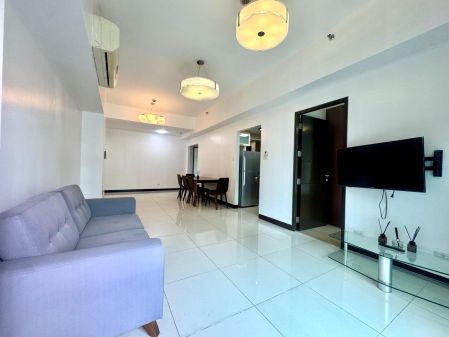 Furnished and Spacious 2 Bedroom at 8 Forbestown Road BGC