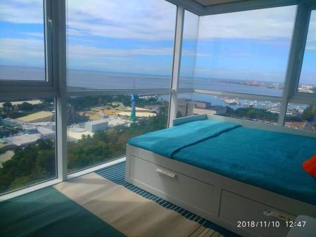1BR Deluxe Balcony Facing Sunset Manila Bay at Breeze Residences