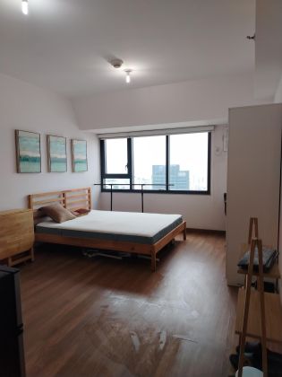 Studio Unit in The Rise Makati East Wing