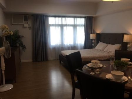 Fully Furnished Studio Unit in Two Serendra Bgc for Rent