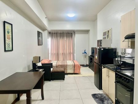 Fully Furnished Studio for Rent in The Columns At Legaspi Village