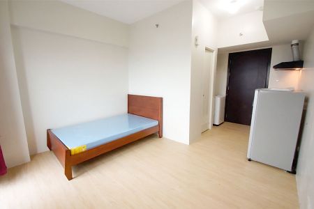 Semi Furnished Studio Unit at Rivergreen Residences for Rent