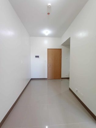 BLOOM16XXT1 for Rent Unfurnished 2BR Unit with Balcony