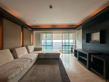 For Rent  2BR Unit at Regent Parkway BGC