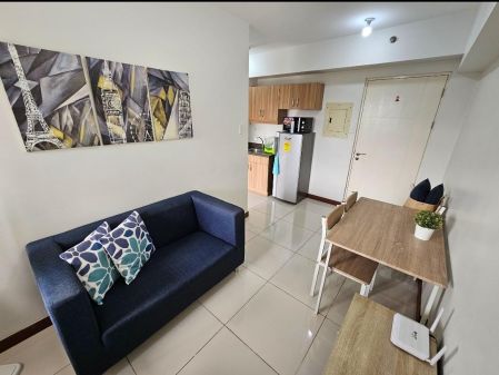 1BR Furnished Unit at Brio Tower EDSA Makati