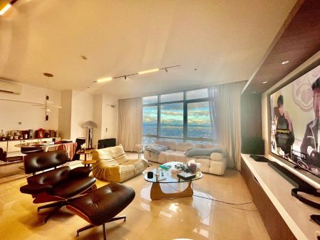 East Gallery Place 3BR for Rent 207 Sqm Fully Furnished 2 Parking