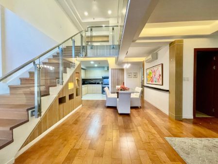 Fully Furnished 1 Bedroom Unit at The Eton Residences Greenbelt