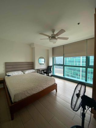 One Uptown Residences 2 Bedroom Unit for Rent 