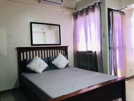 Fully Furnished Studio Unit in Mabolo Garden Flats
