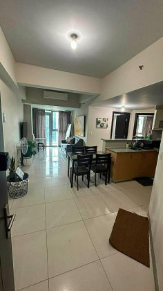 For Rent 2BR with Maid Room and Balcony in Uptown Parksuites