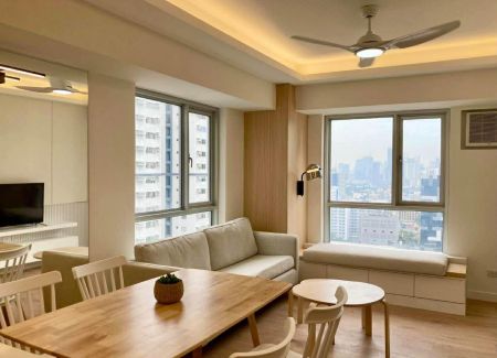 Fully Furnished 2 Bedroom corner Unit with Parking Slot at Bgc