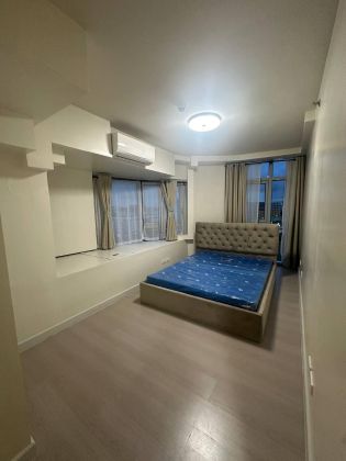 For Rent 2 Bedroom 89sqm Semi Furnished Condo Six Senses
