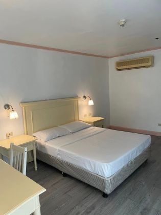Studio Unit at Oxford Suites